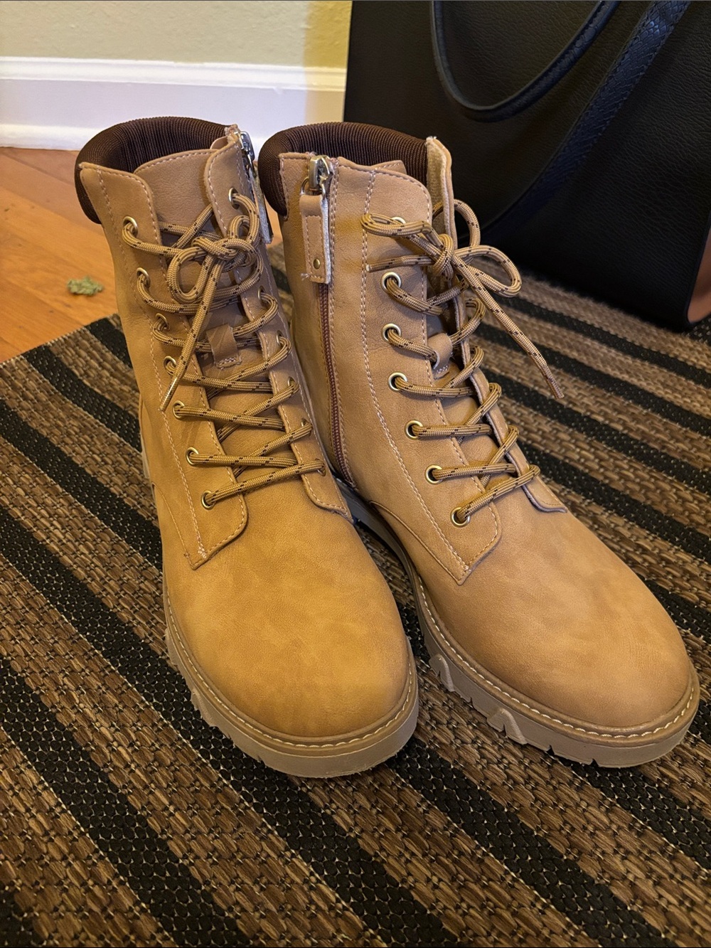 Dr. Scholl's Tan Lace-Up Ankle Boots
